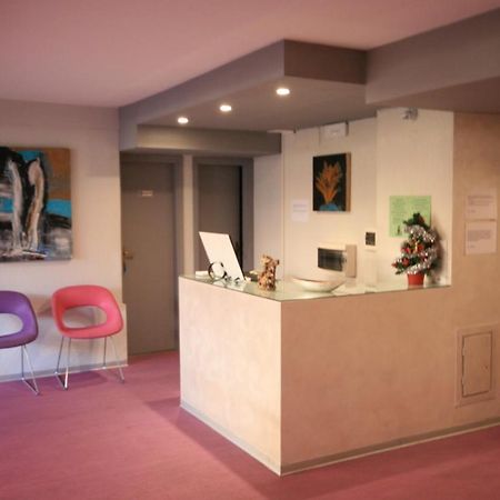 Casa Vacanze Cucciolo Римини Екстериор снимка