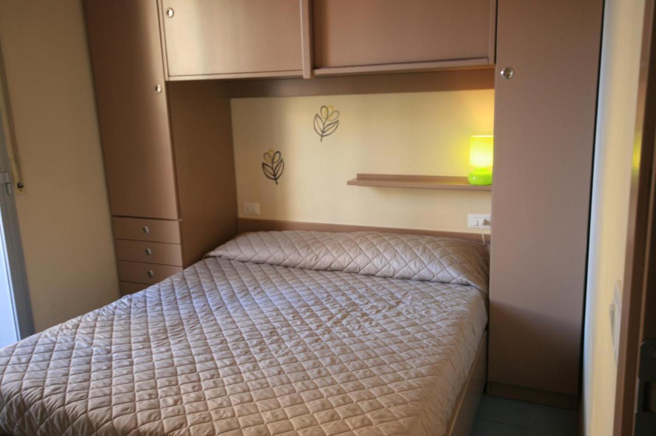 Casa Vacanze Cucciolo Римини Екстериор снимка