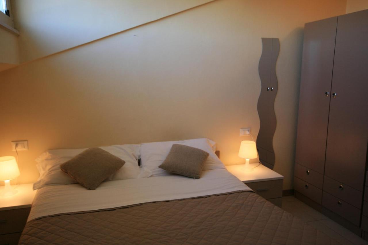 Casa Vacanze Cucciolo Римини Екстериор снимка